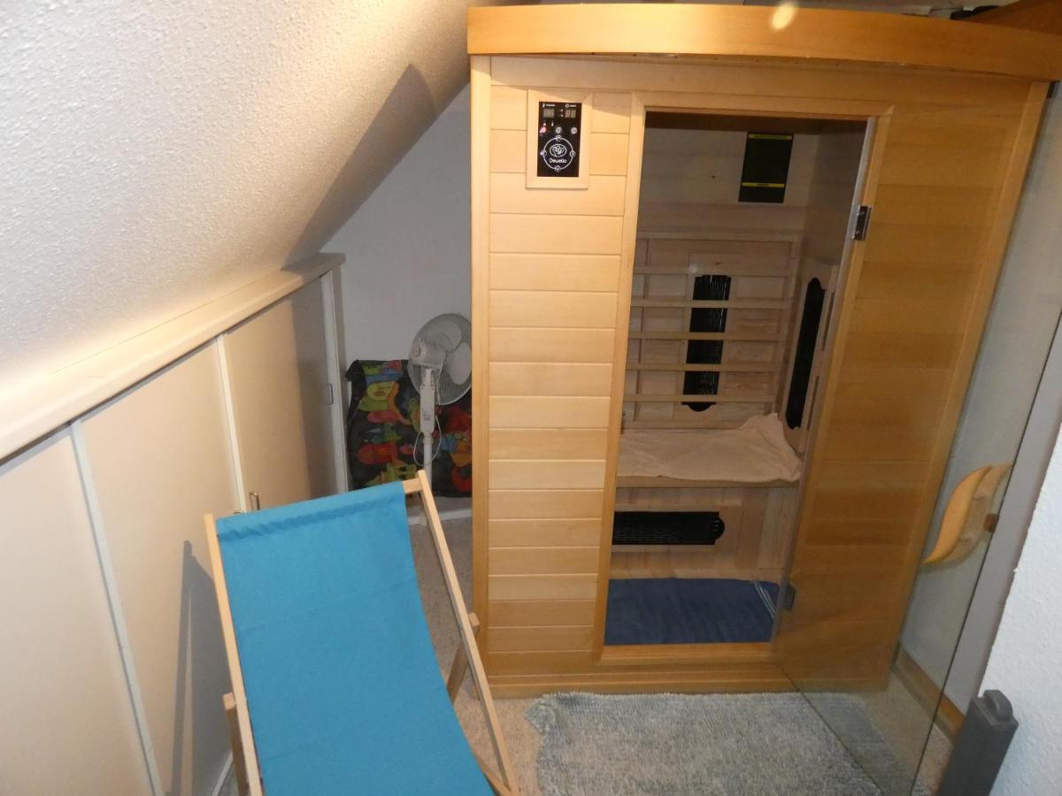 Ferienwohnung Am Schloss ロイターシュタット・シュターヴェンハーゲン エクステリア 写真
